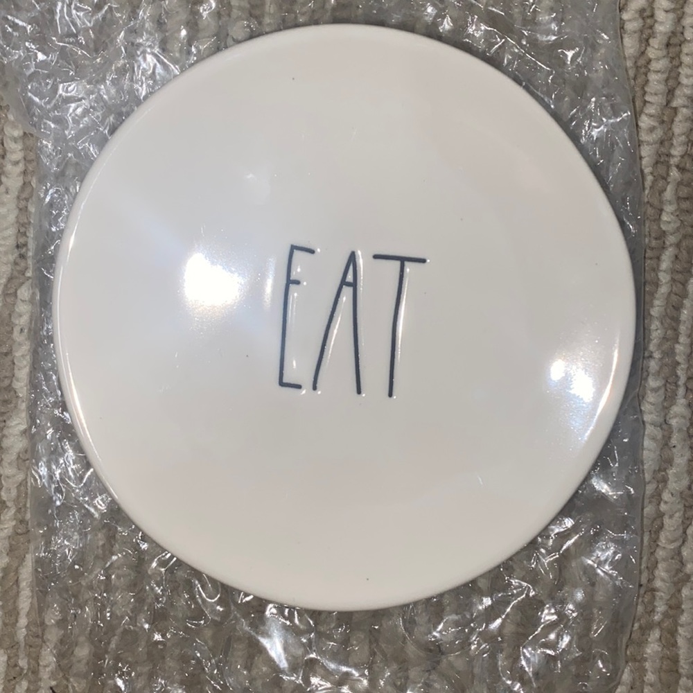 Rae Dunn Plates